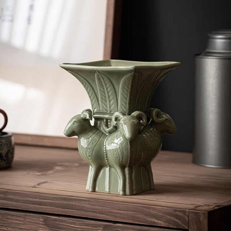 四羊方尊（しようほうそん）