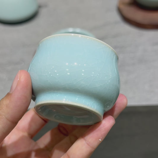 小圓融杯｜天青色・蝉翼紋自然開片・瑪瑙入釉・支釘燒・茶杯・主人杯・汝窯