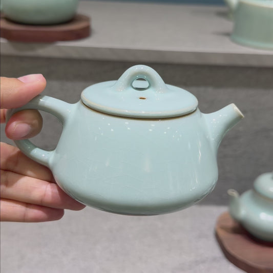 石瓢壺｜天青色・支釘燒・瑪瑙入釉・自然開片・茶壺・功夫茶具・汝窯